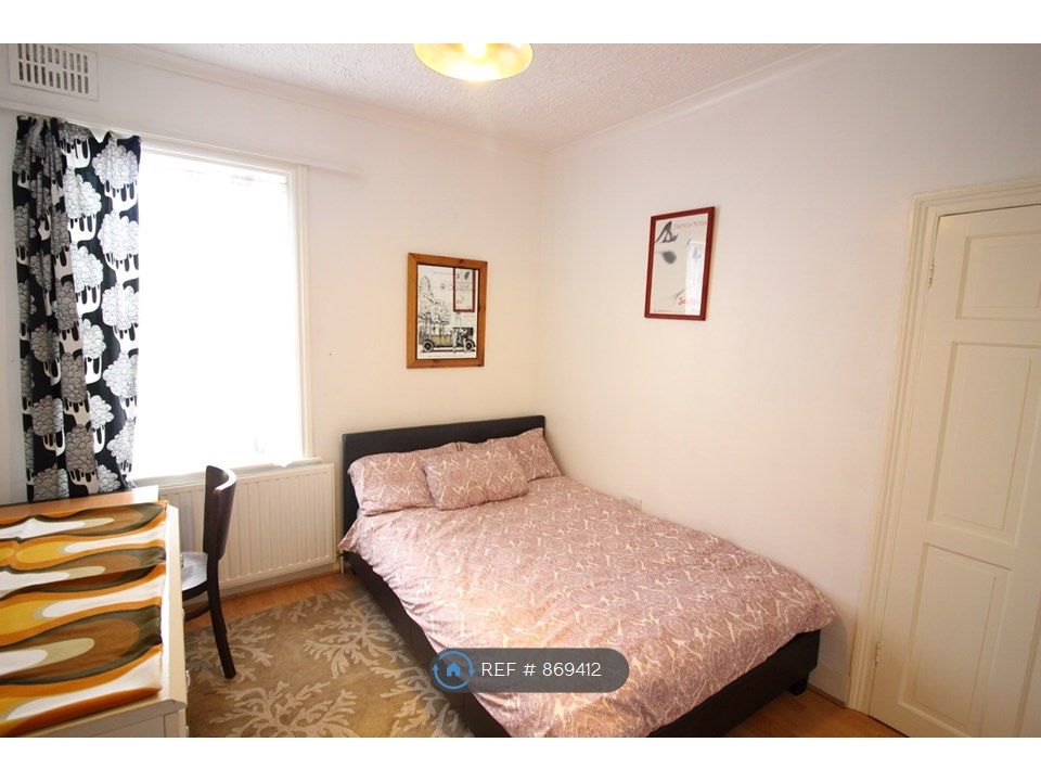 Room to rent in Upton Park, London E7 Zoopla