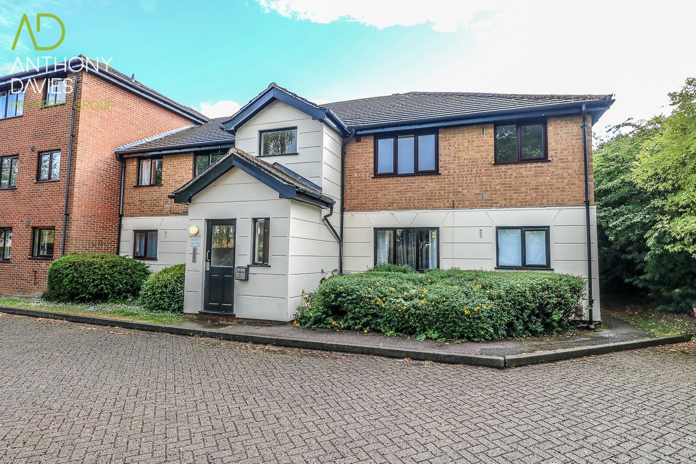 1 bed flat for sale in Parrots Field, Hoddesdon EN11 Zoopla