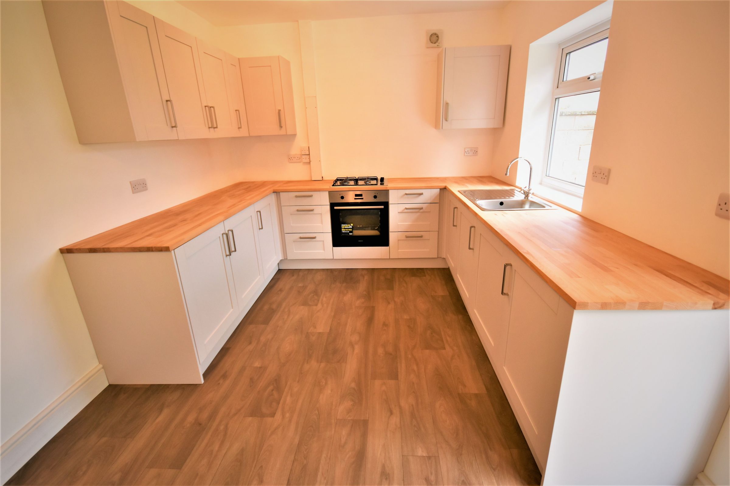 5 bed detached house for sale in Park Avenue, Wrexham LL12 Zoopla