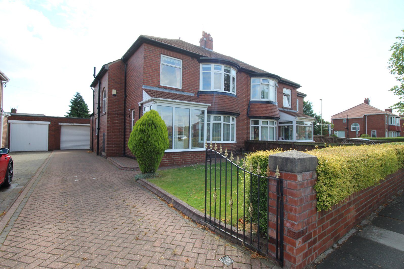3 bed semidetached house for sale in York Avenue, Jarrow, Tyne And Wear NE32 Zoopla