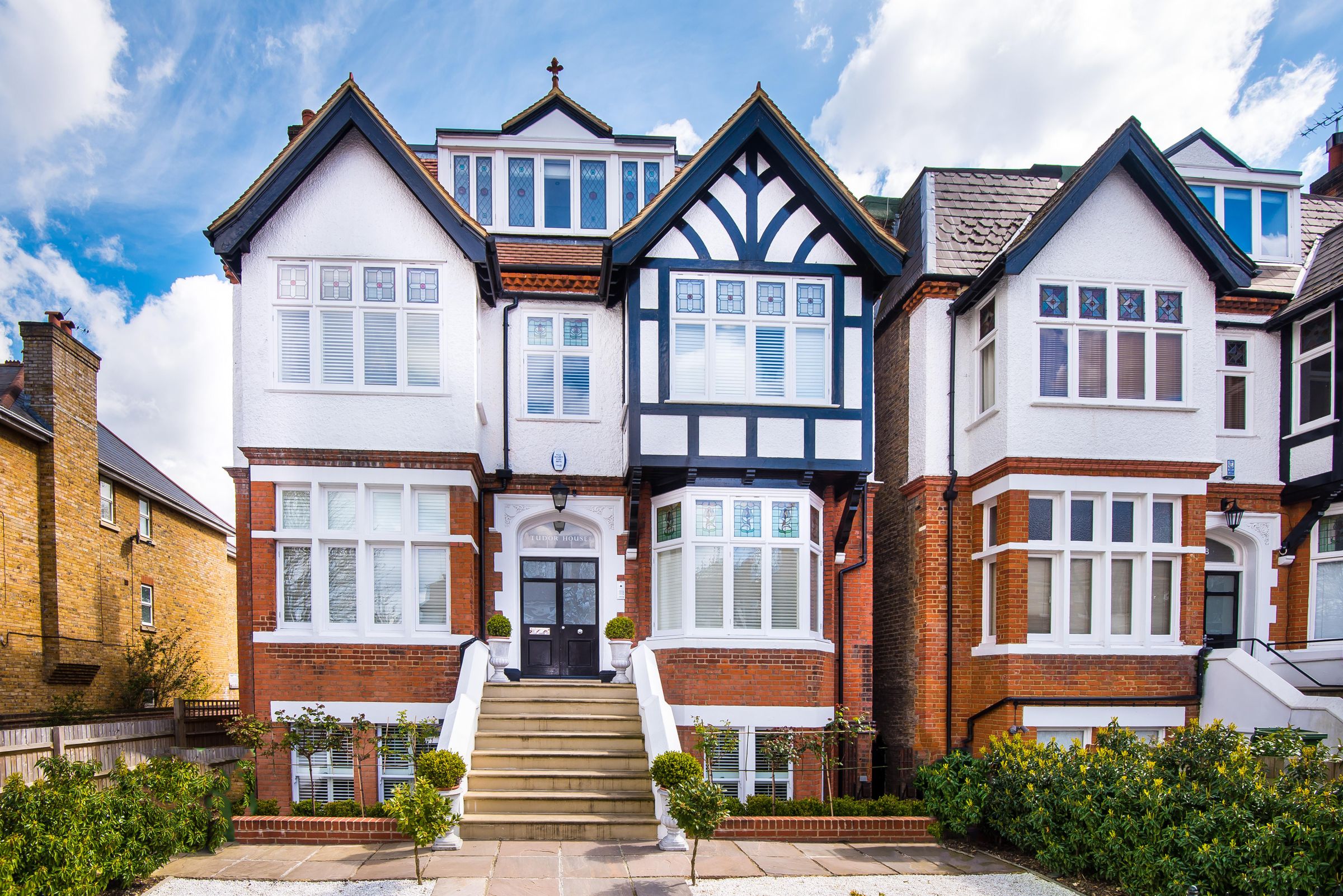 2 bed flat to rent in Kings Road, Richmond TW10 Zoopla