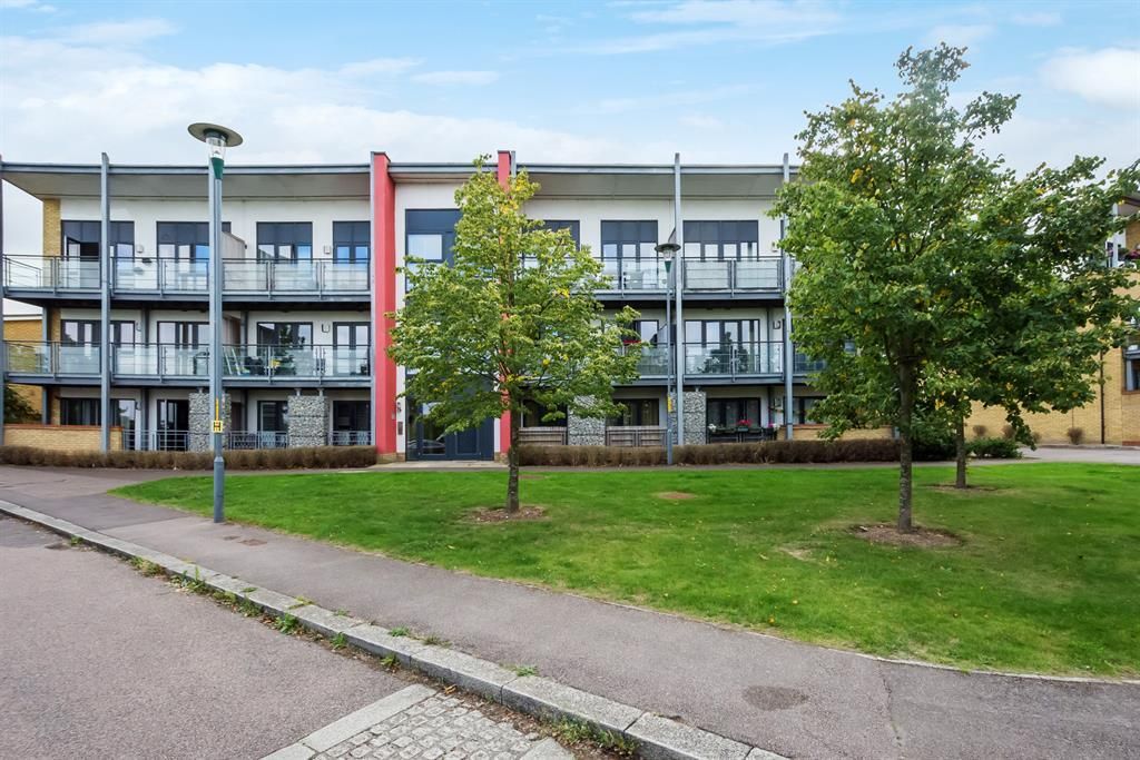 1 bed flat to rent in Shearwater Court, Waterstone Way, Greenhithe DA9