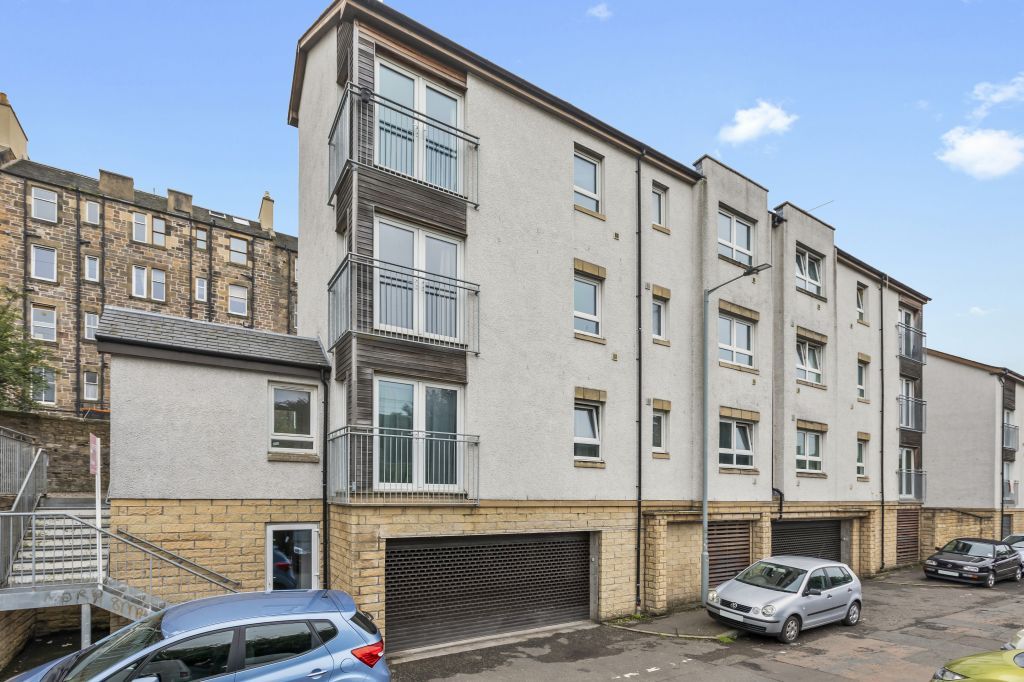 15 Flat 3 Clockmill Lane Meadowbank Edinburgh EH8  