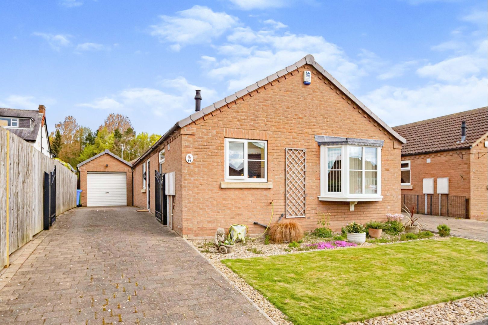 3 bed detached bungalow for sale in Mill Rise, Driffield YO25 Zoopla