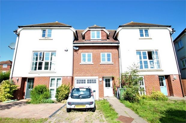Oak Tree Drive, Guildford, Surrey GU1  