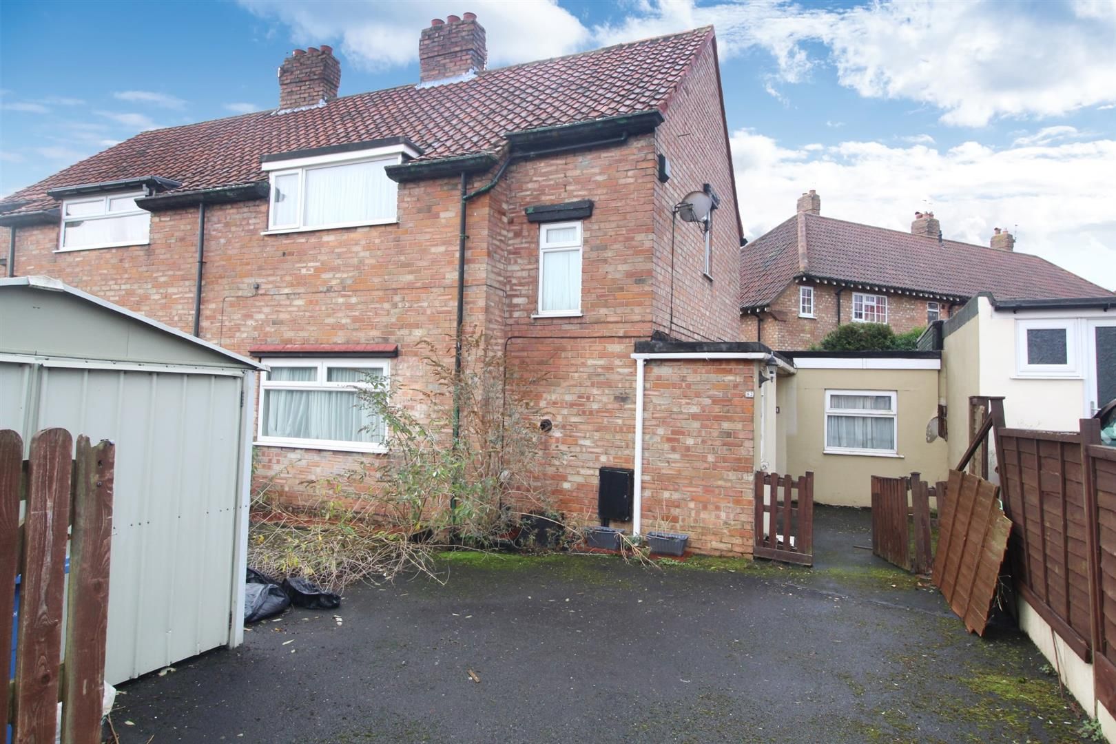 3 bed property for sale in Wreyfield Drive, Scarborough YO12 Zoopla