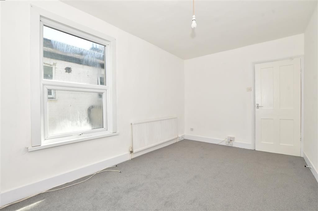 2 bed flat for sale in Chingford Road, London E17 Zoopla