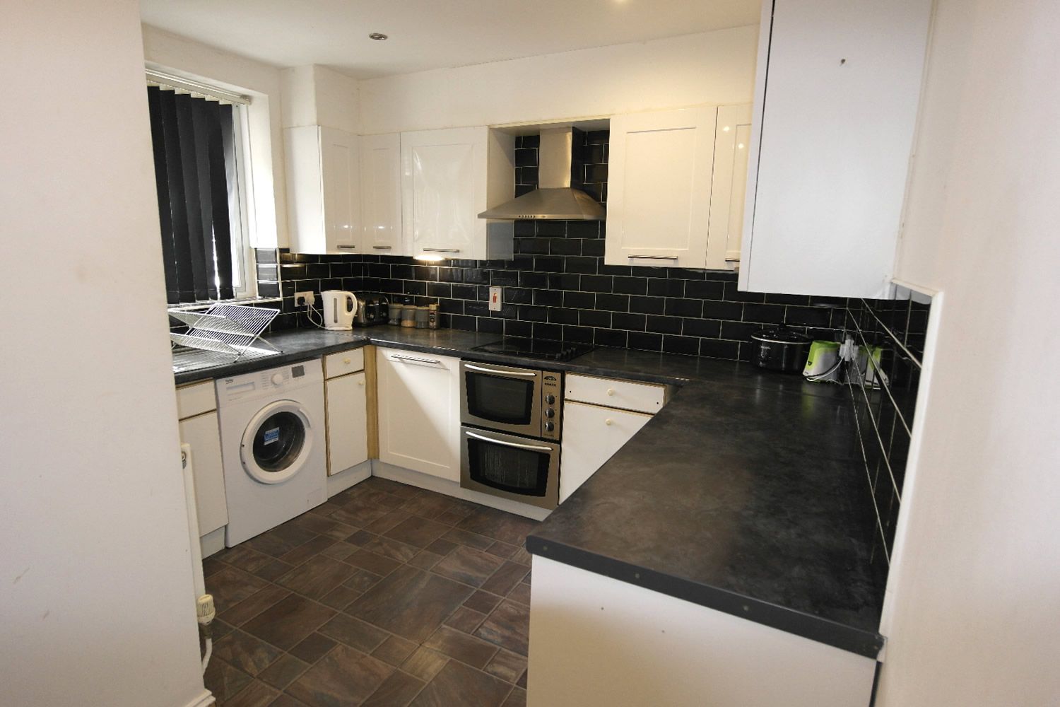 2 bed for sale in Daiglen Drive, South Ockendon, Essex RM15