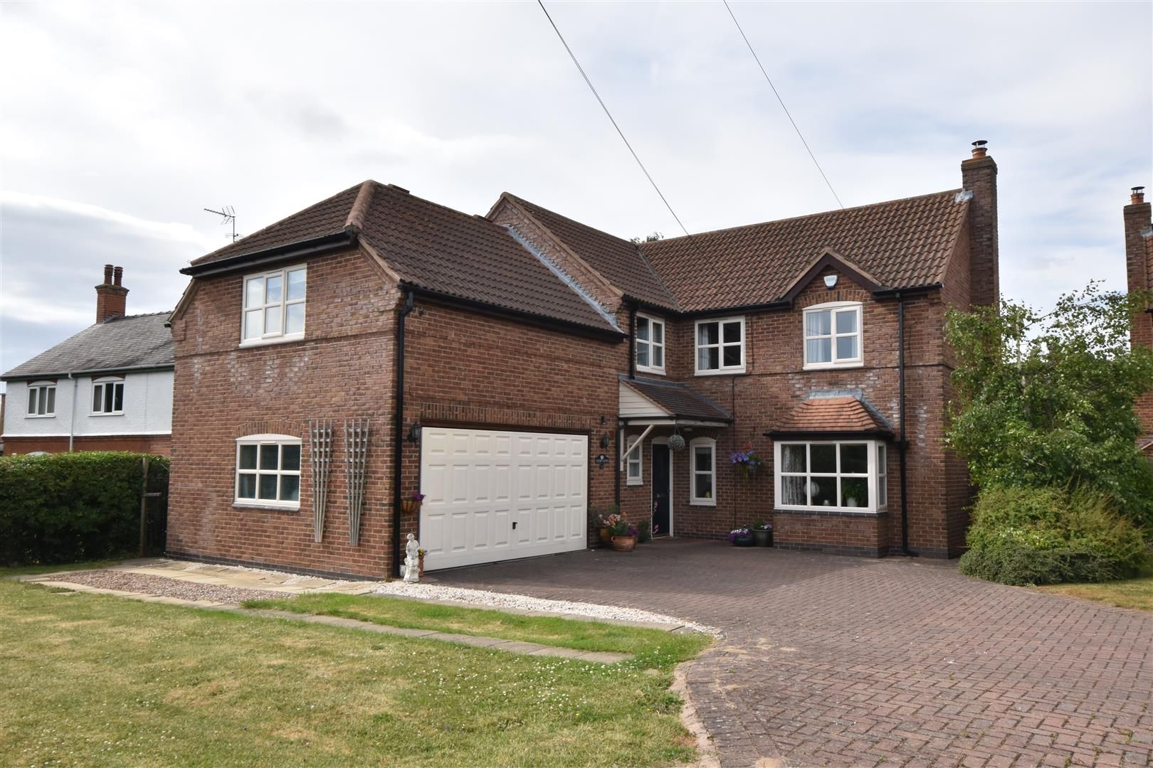 5 bed detached house for sale in Beacon Hill Road, Newark NG24 Zoopla