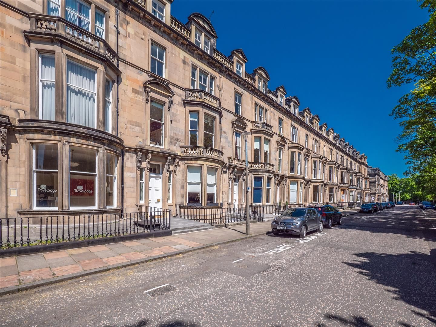 17/2 Learmonth Terrace, Edinburgh EH4  
