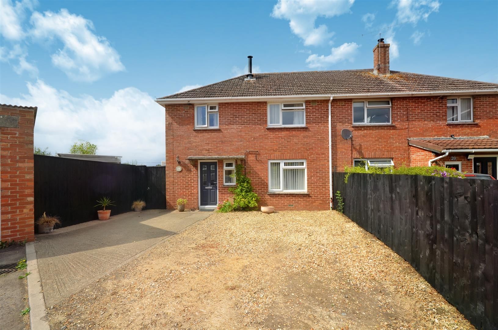 3 bed semidetached house for sale in Stoneylawn, Marnhull, Sturminster