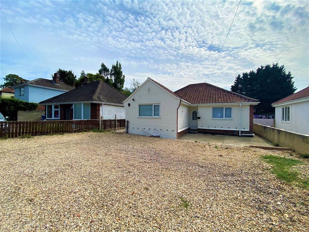 2 bed bungalow to rent in Dereham Road, Norwich NR5 Zoopla