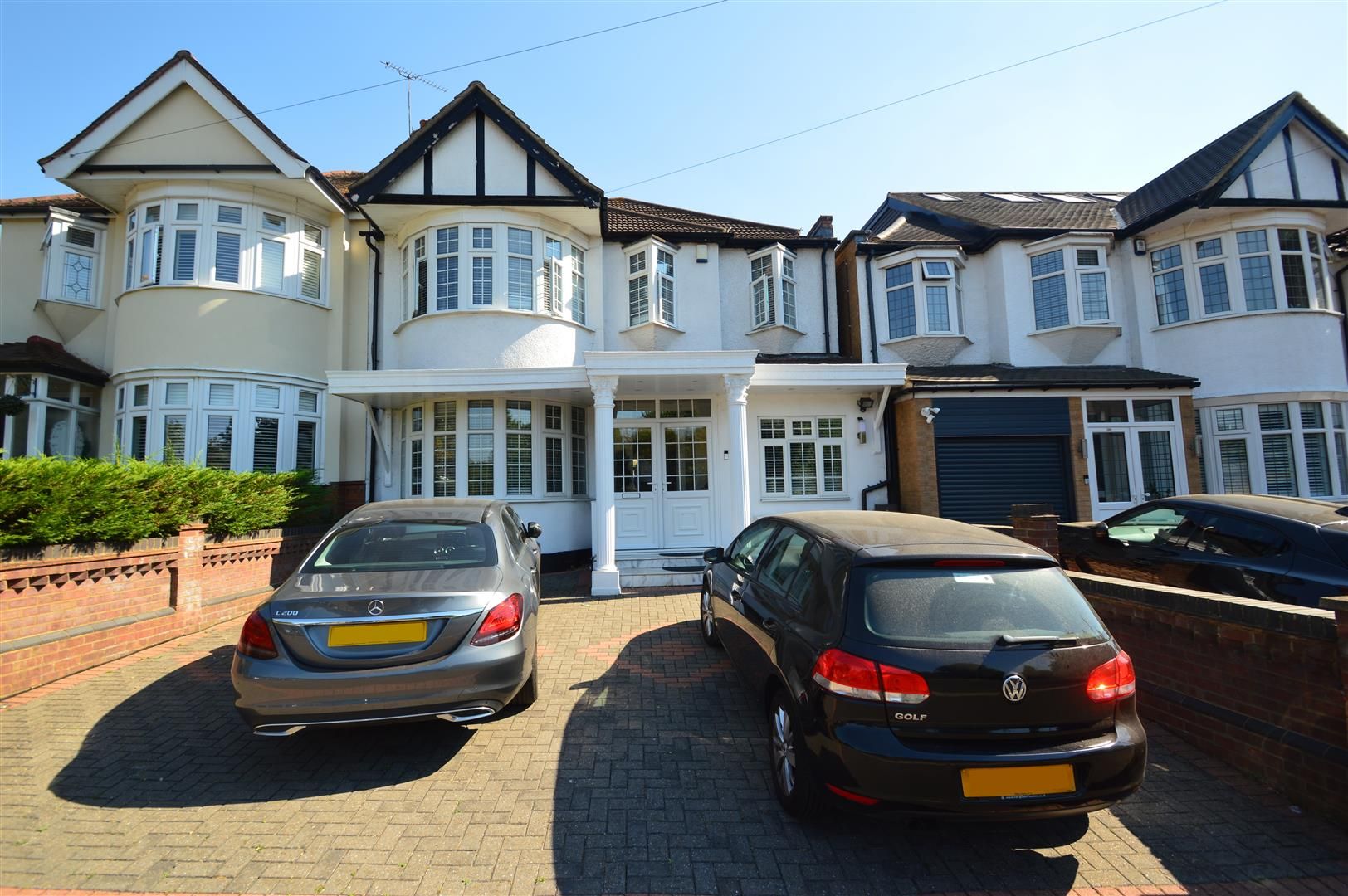 5 bed property for sale in Roding Lane South, Redbridge IG4 Zoopla