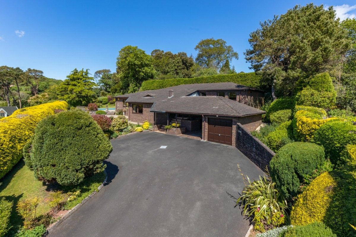 Meadow Road, Torquay TQ2