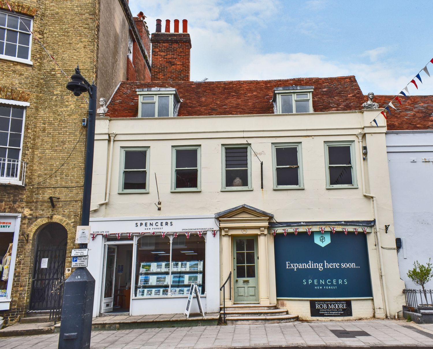 4 bed flat to rent in High Street, Lymington, Hampshire SO41 Zoopla