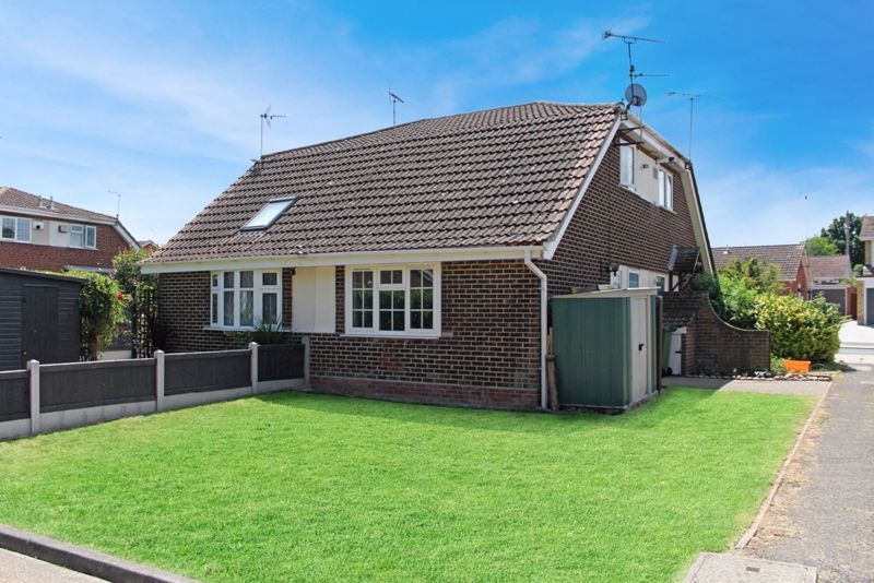 1 bed bungalow for sale in Beauchamps Drive, Wickford SS11 Zoopla