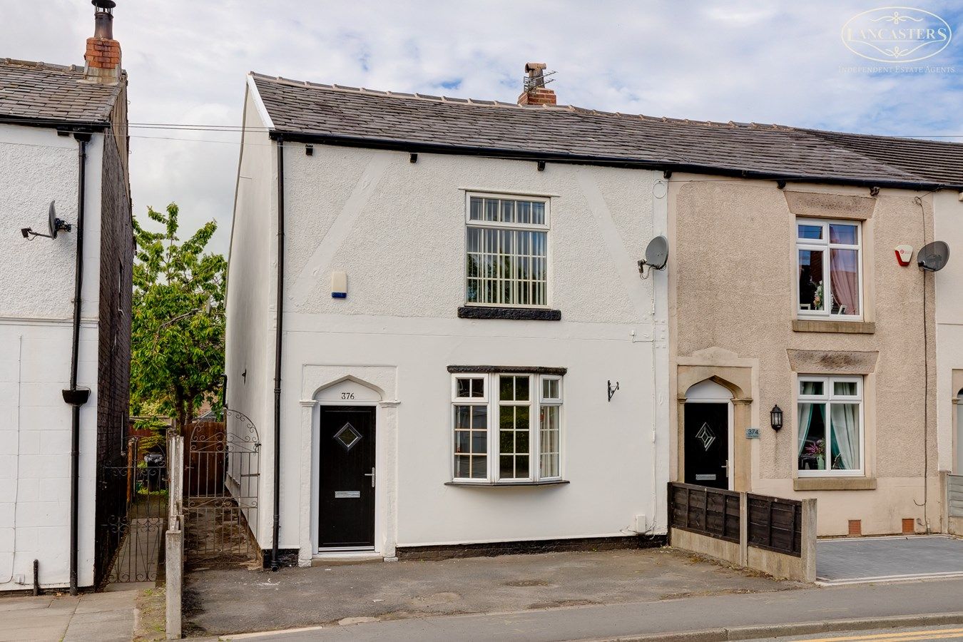 2 bed end terrace house for sale in Manchester Road, Blackrod, Bolton