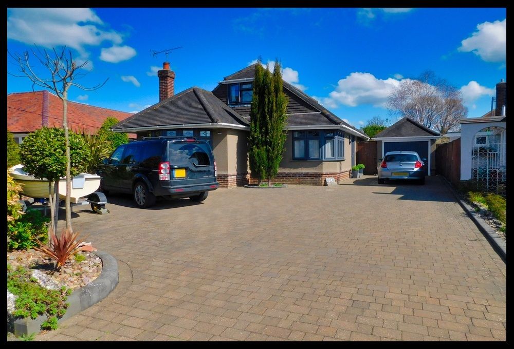 3 bed detached bungalow for sale in New Road, Ashurst, Southampton SO40
