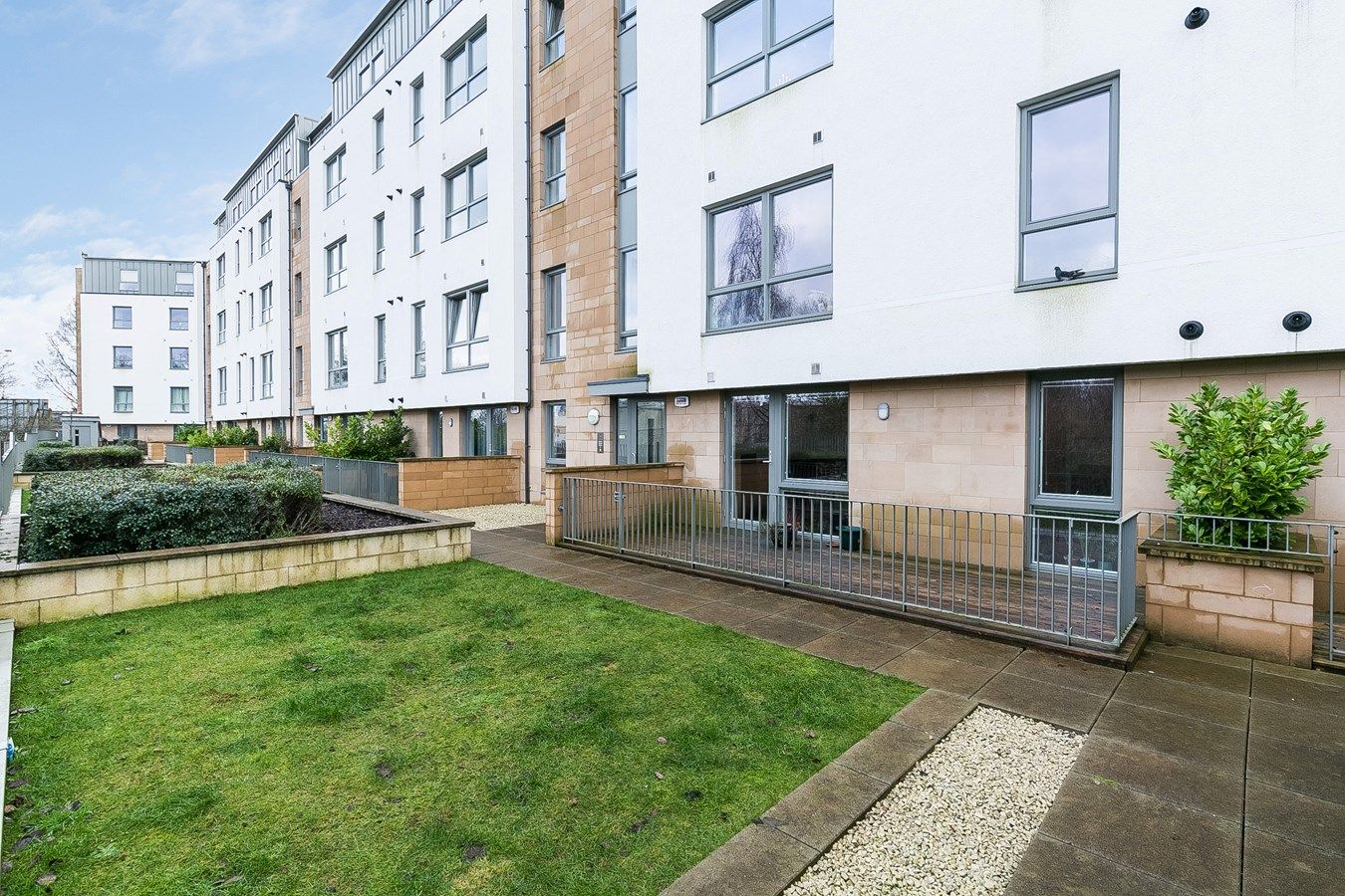 Dalgety Road Meadowbank Edinburgh EH7  