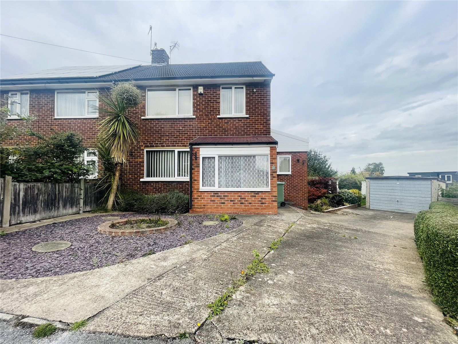 3 bed semidetached house for sale in Castleton Grove, Inkersall