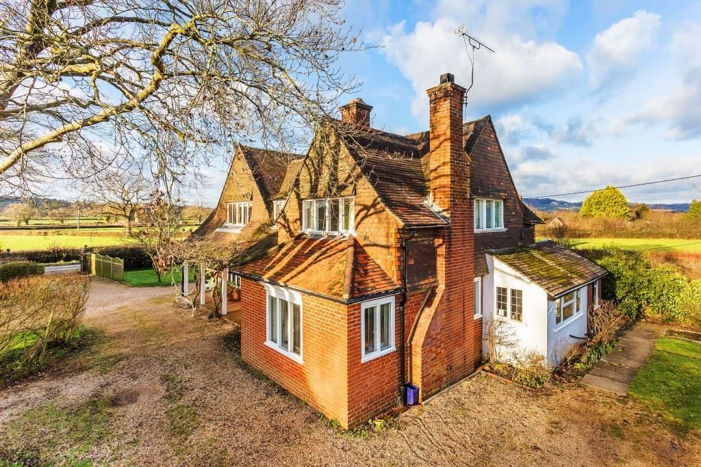 3 bed property for sale in Roothill Lane, Betchworth RH3 Zoopla
