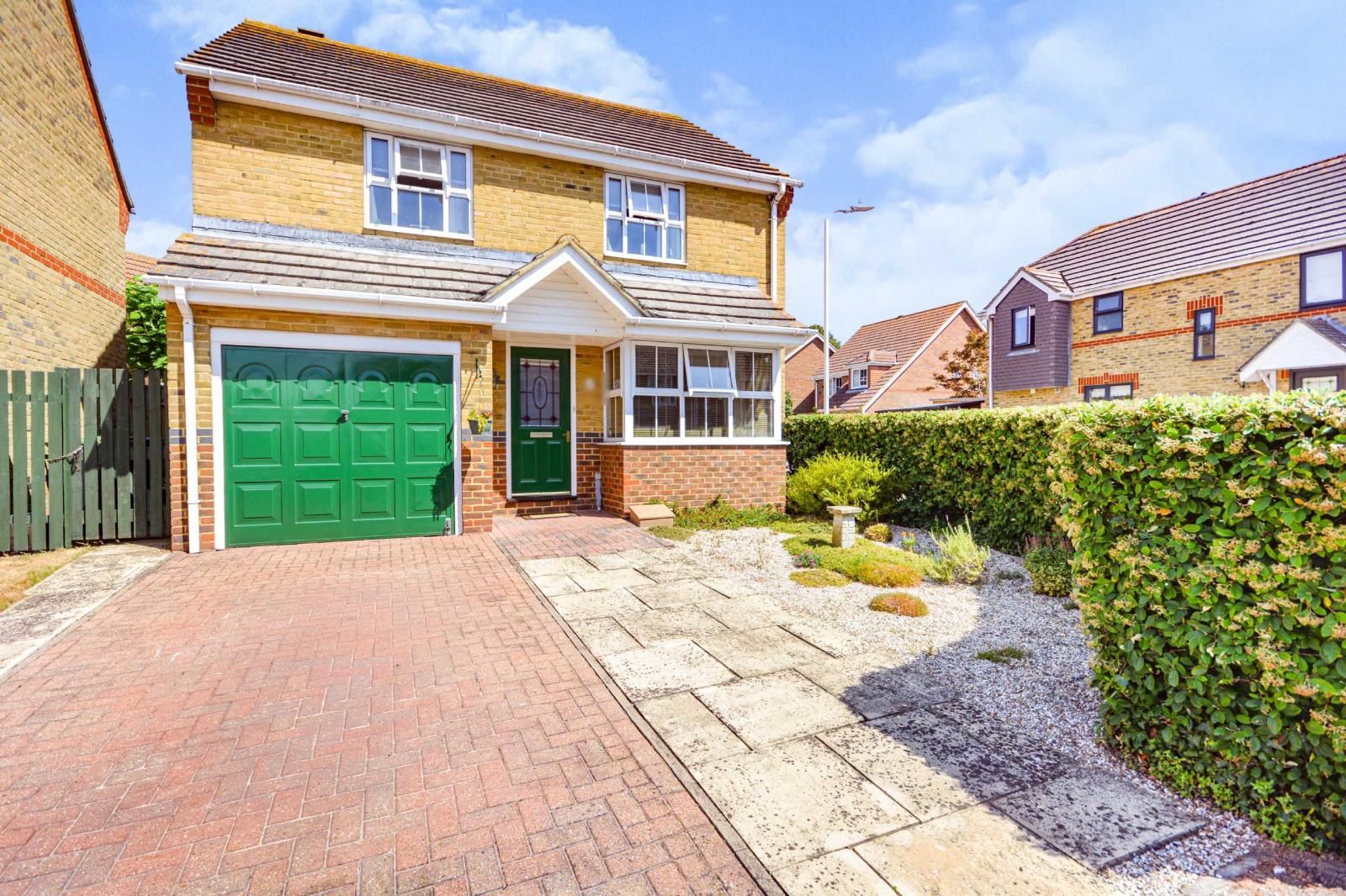 3 bed detached house for sale in Greystones Road, Cliffsend, Ramsgate, Kent CT12 Zoopla