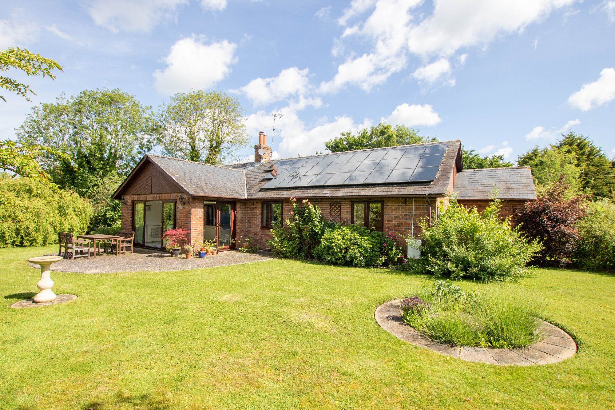 4 bed detached bungalow for sale in Cardinals Green, Horseheath