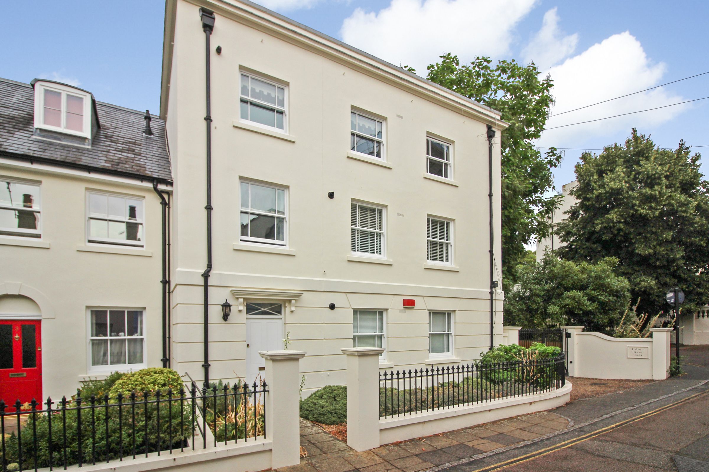 2 bed flat to rent in Lilium Gate, St. Marys Street, Canterbury CT1