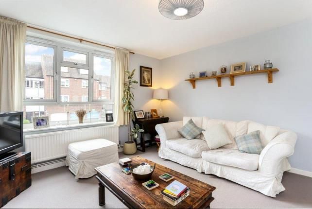 Fawcett Close, Battersea, London SW11  