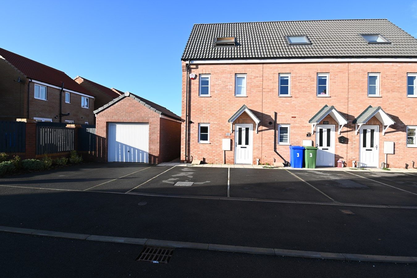 3 bed town house for sale in Pershore Drive, Harworth, Doncaster DN11