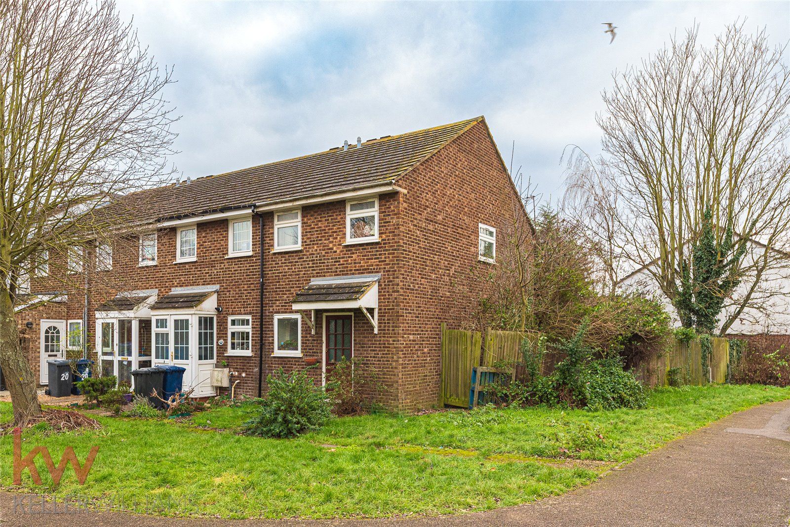 2 bed end terrace house for sale in Dolphin Road, Northolt, Northolt