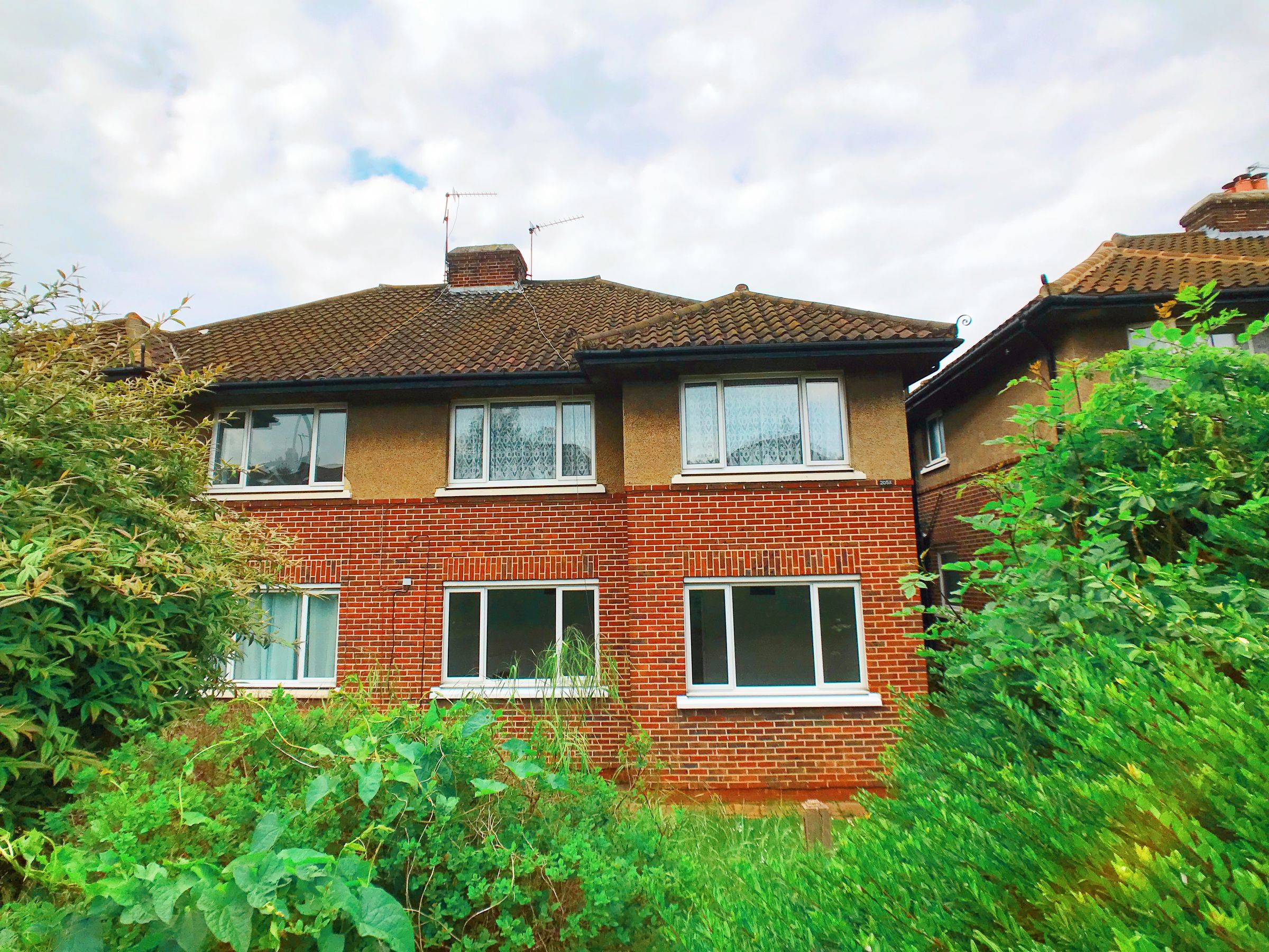 2 bed flat to rent in Surbiton Hill Park, Surbiton KT5 Zoopla