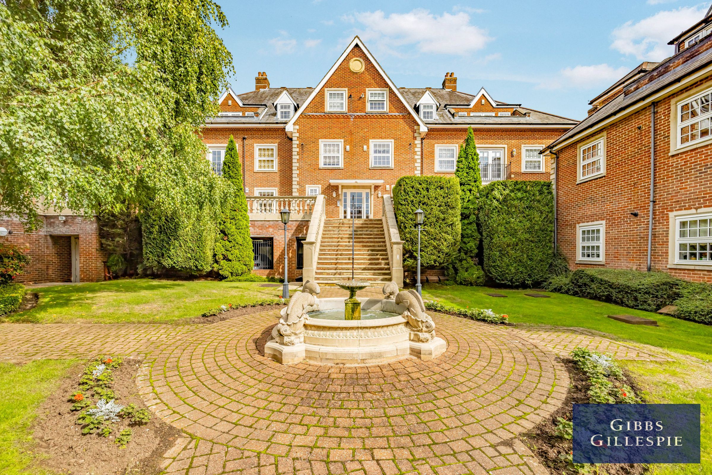 2 bed flat to rent in Lancaster House, Park Lane, Stanmore HA7 Zoopla