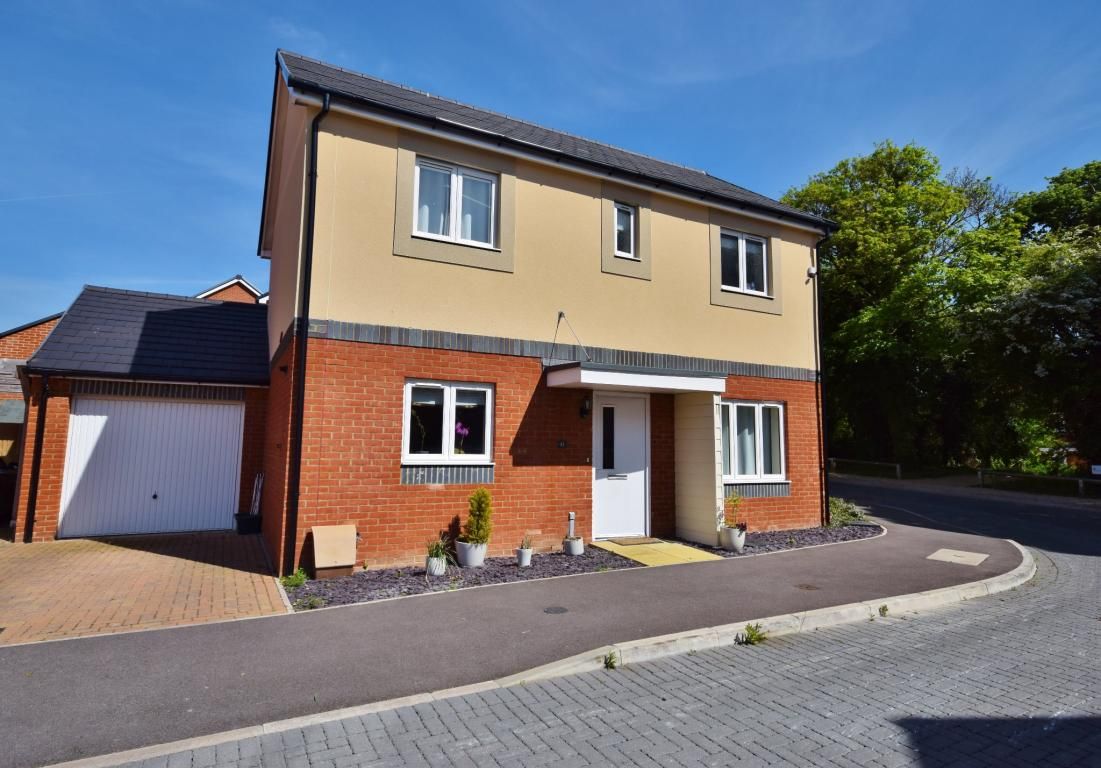 3 bed detached house for sale in Sherborne Fields, Basingstoke RG24 Zoopla