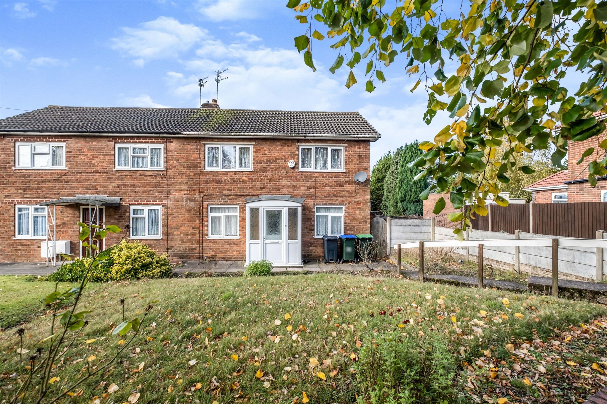 3 bed semidetached house for sale in Valley Road, Great Barr