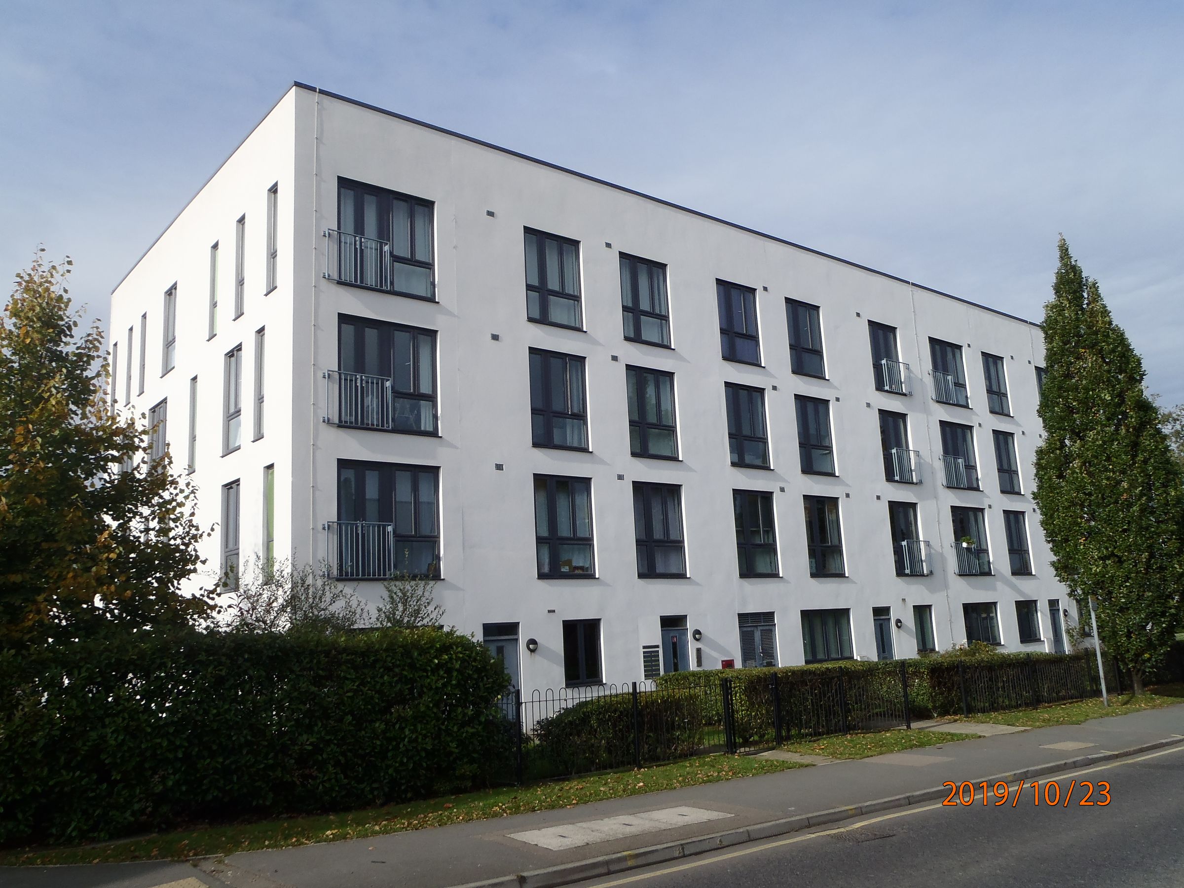 2 bed flat to rent in Broadwater Road, Welwyn Garden City AL7 Zoopla