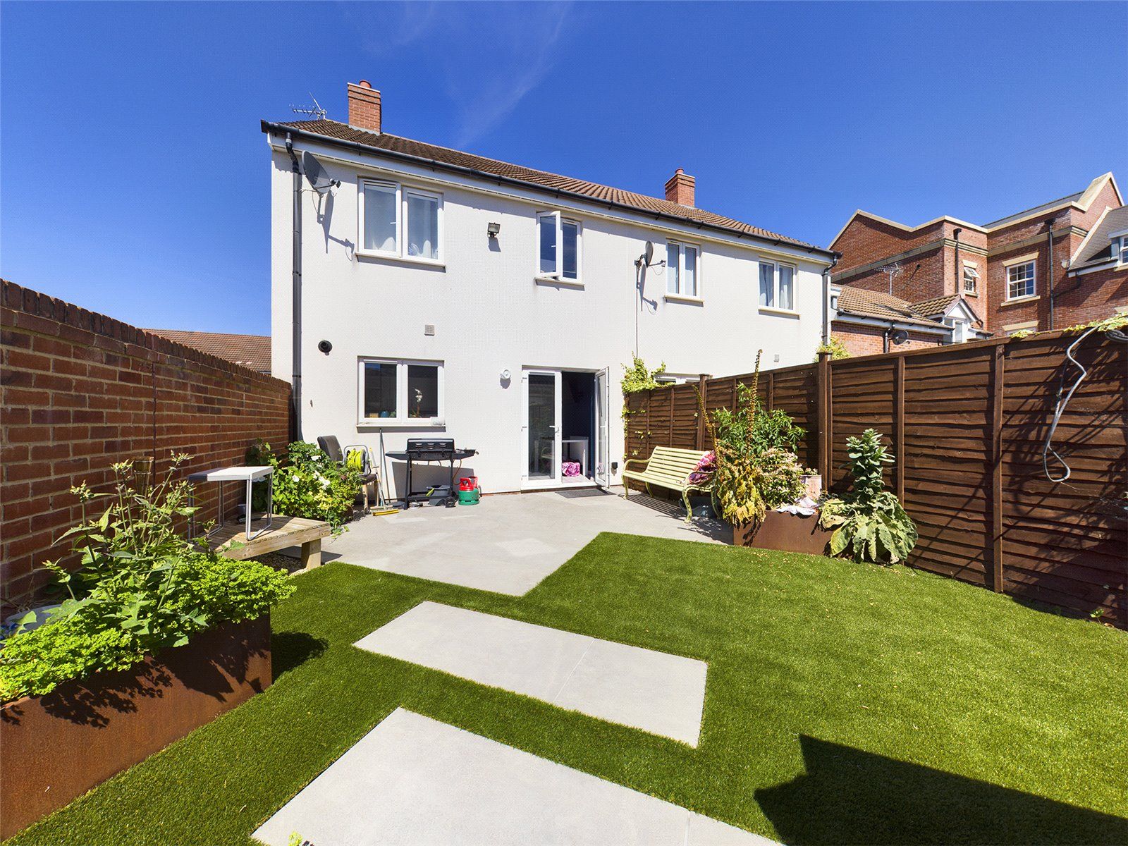 3 bed semidetached house for sale in Bowthorpe Drive, Brockworth