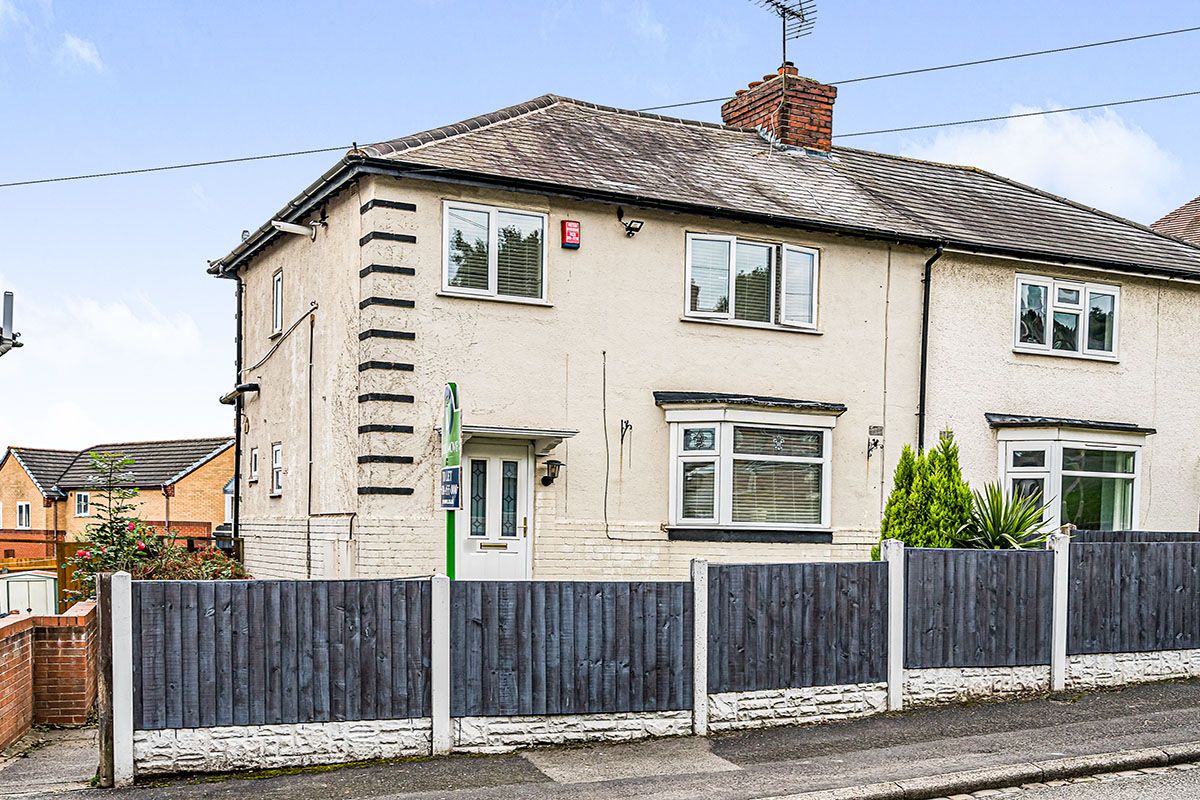 3 bed semidetached house to rent in Wallace Road, Oldbury, West