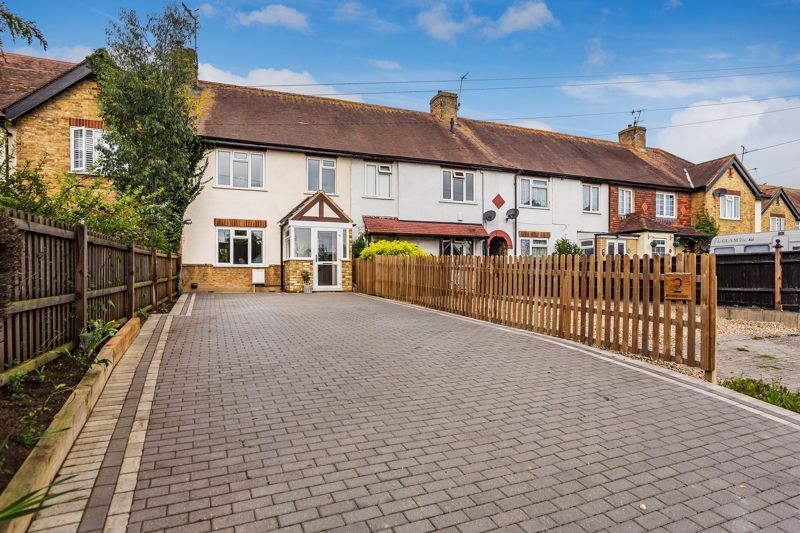 3 bed terraced house to rent in New House Terrace, Station Road