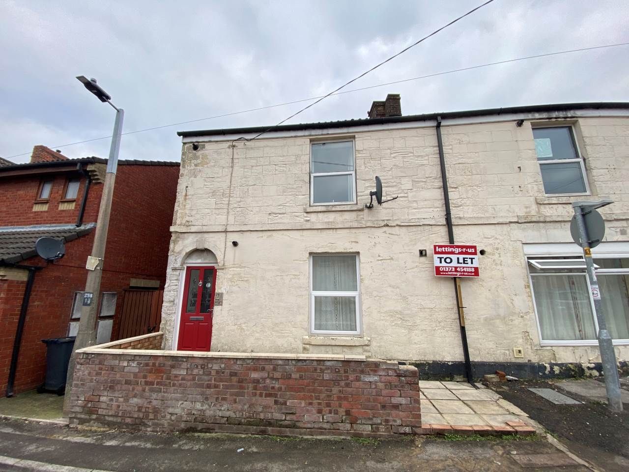 Studio to rent in Bond Street, Trowbridge, Wiltshire BA14 Zoopla