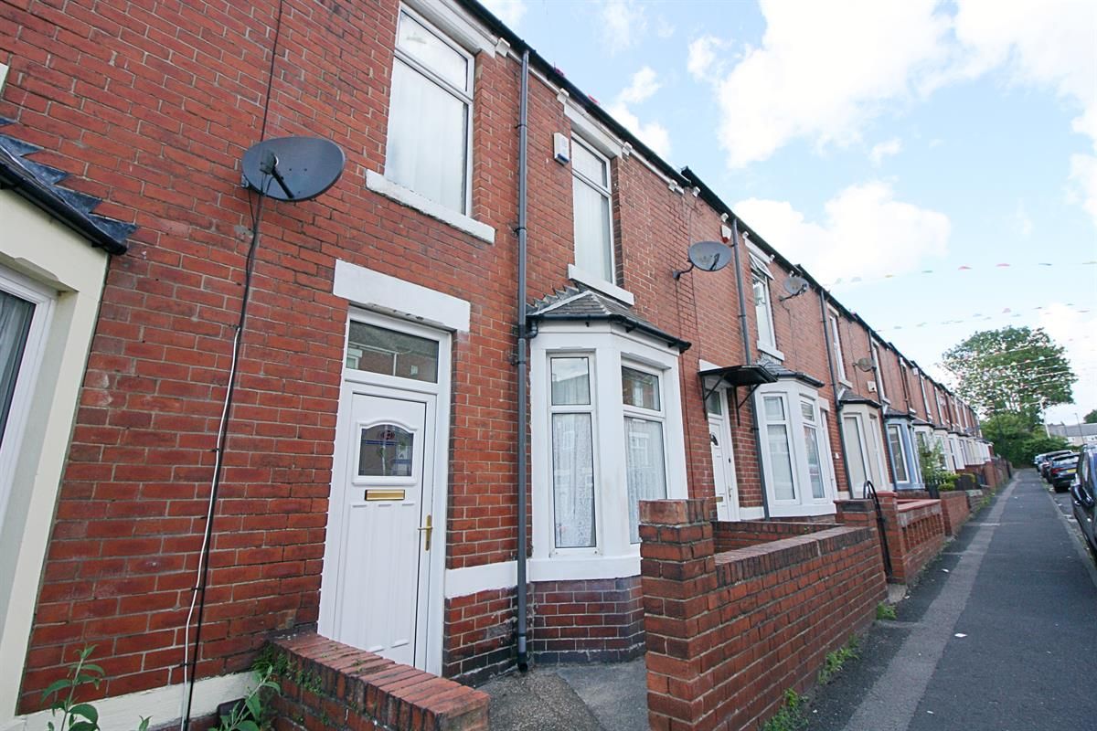 3 bed terraced house to rent in Montague Street, Lemington, Newcastle
