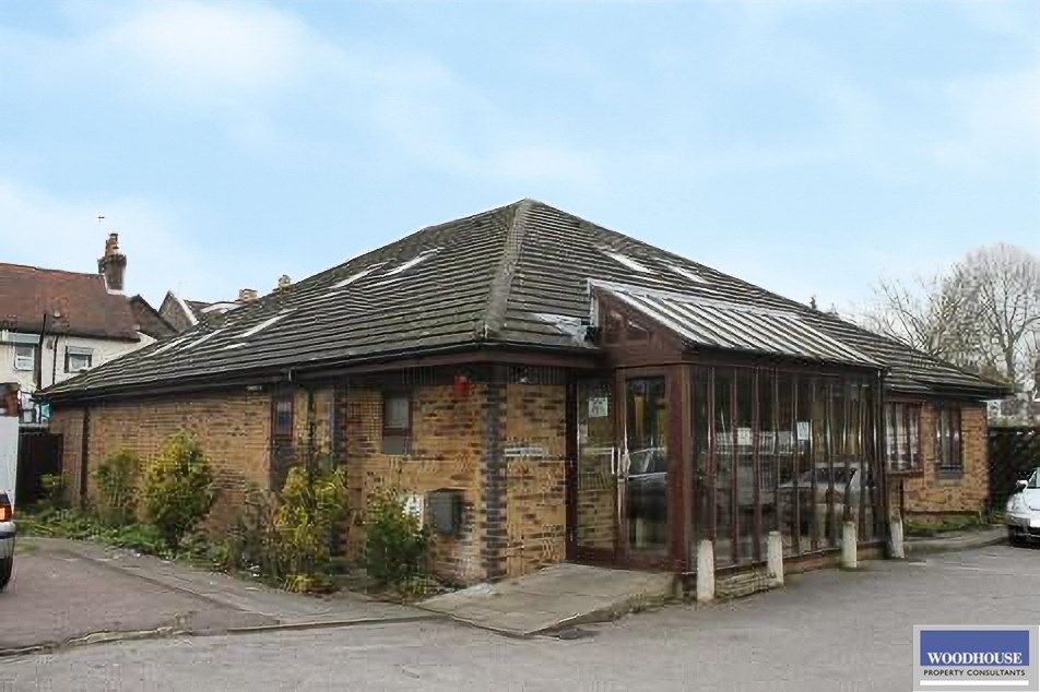 2 bed to rent in Albury Ride, Cheshunt EN8 Zoopla