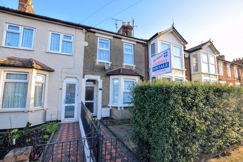 3 bed terraced house for sale in Bicester Road, Aylesbury HP19 Zoopla