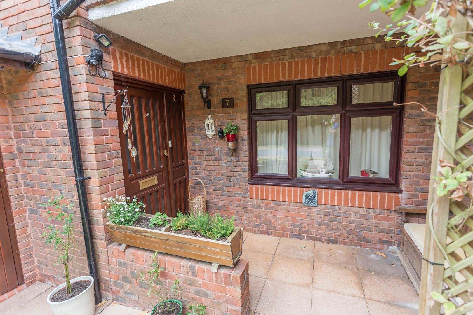 2 bed property for sale in Callow Hill, Virginia Water GU25 Zoopla