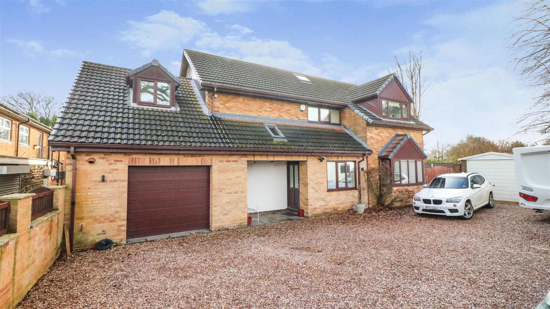 6 bed detached house for sale in Oaks Lane, Kimberworth, Rotherham S61