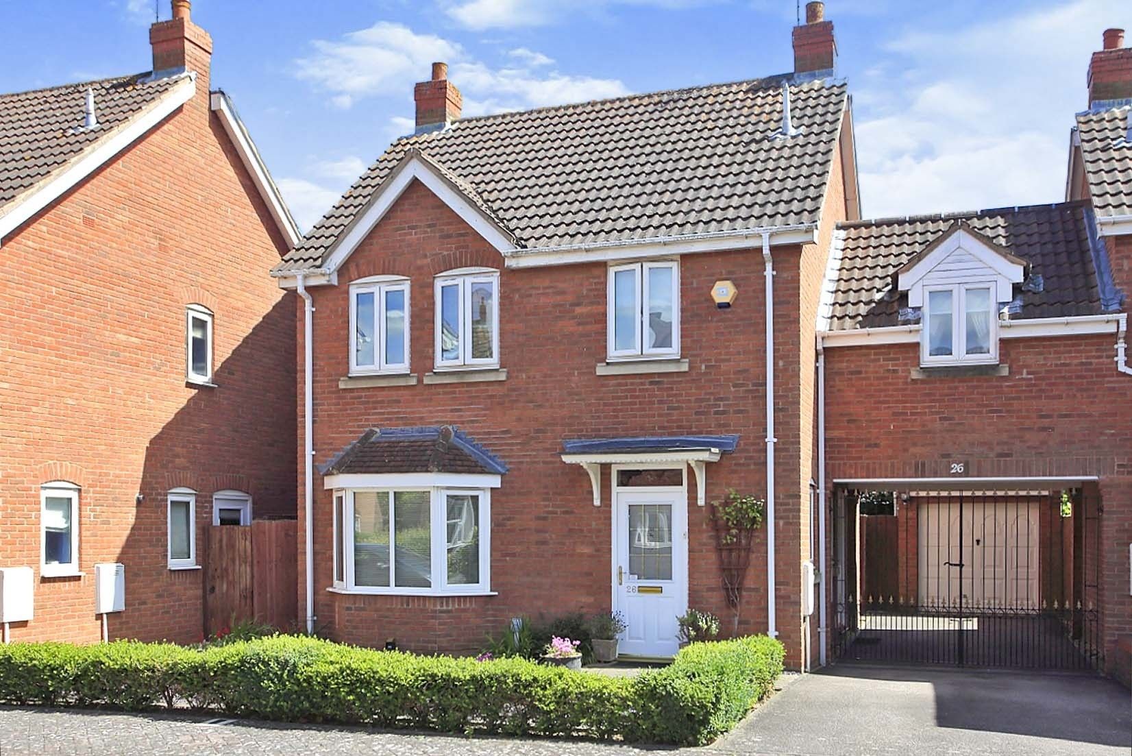 4 bed linkdetached house for sale in Saunders Close, Peterborough PE2