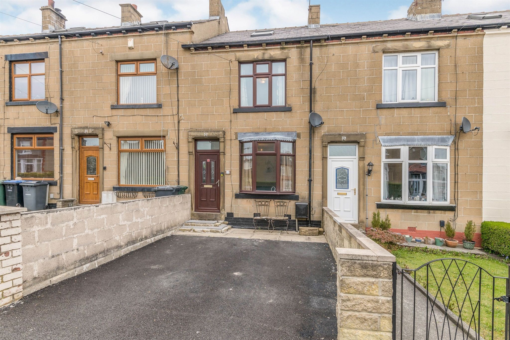 3 bed terraced house for sale in Oakdale Avenue, Wibsey, Bradford BD6