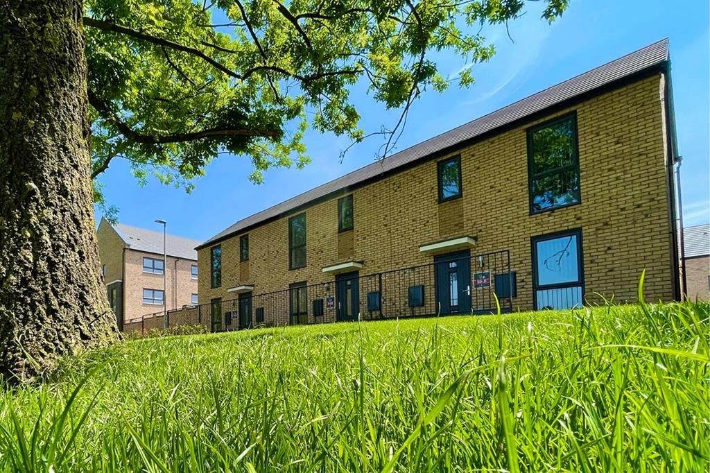 Amber at Barrow Walk, Birmingham B5  