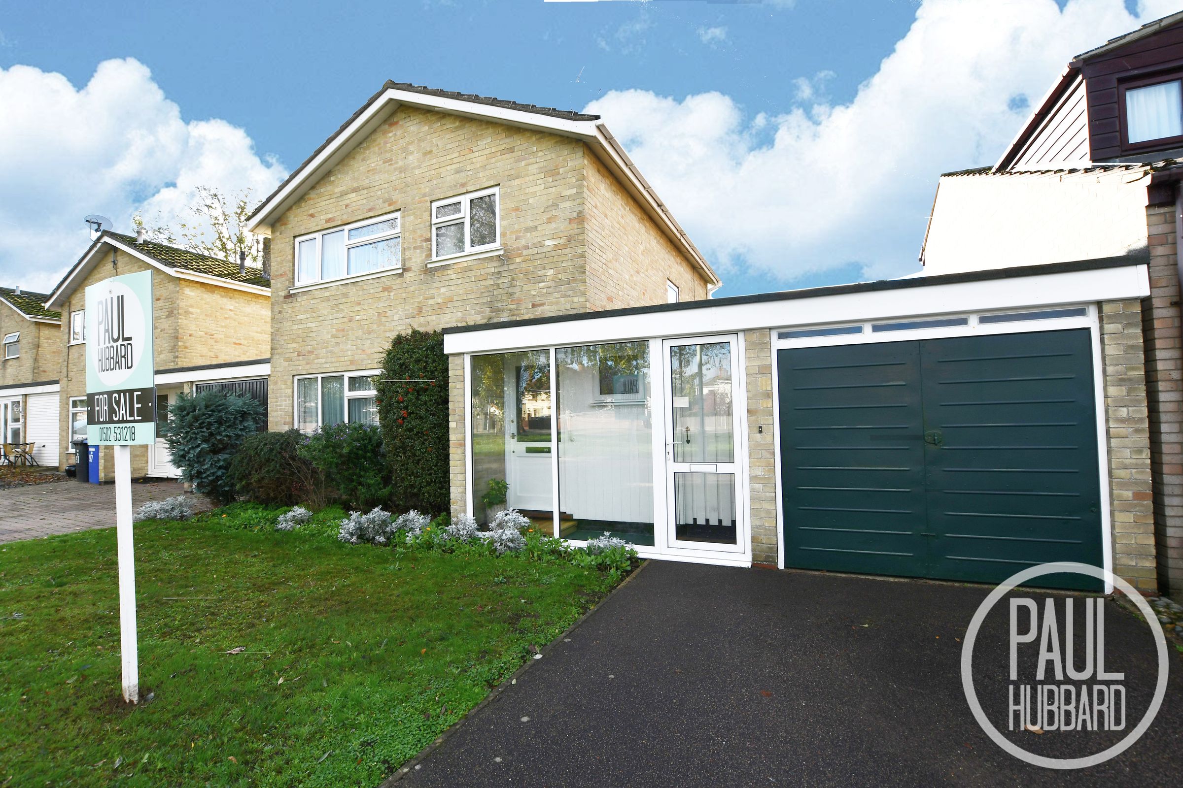 3 bed linkdetached house for sale in Yarmouth Road, Lowestoft, Suffolk