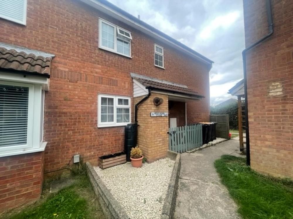 2 bed terraced house to rent in Westwood Close, Shortstown MK42 Zoopla